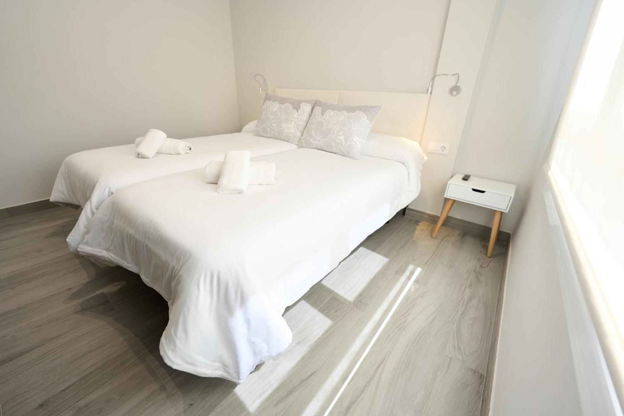 Paseo Maritimo - Apartamento A Estrenar, A Pie De Playa, Con 2 Banos Almeria Luaran gambar
