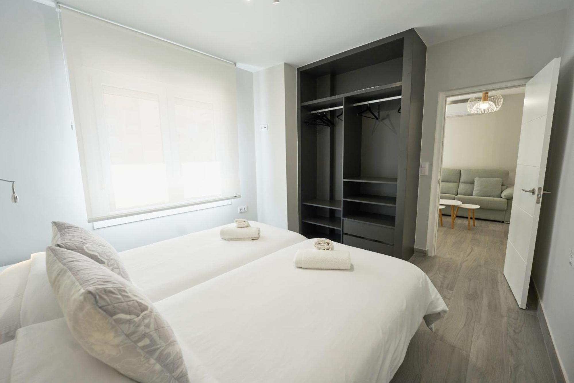 Paseo Maritimo - Apartamento A Estrenar, A Pie De Playa, Con 2 Banos Almeria Luaran gambar