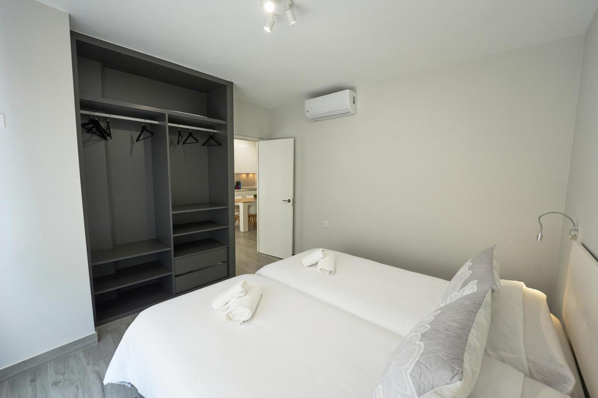 Paseo Maritimo - Apartamento A Estrenar, A Pie De Playa, Con 2 Banos Almeria Luaran gambar